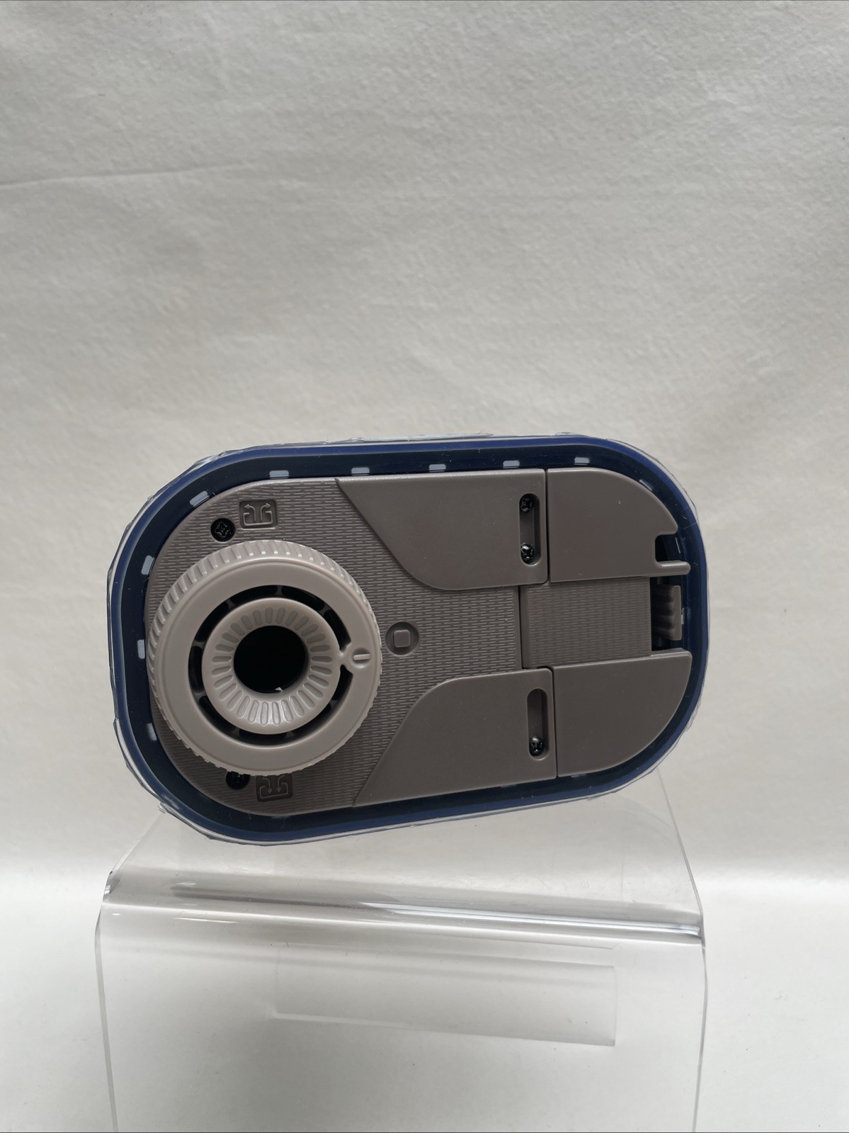 Control Panel and Built-in Pump For An Air Mattress. gallery