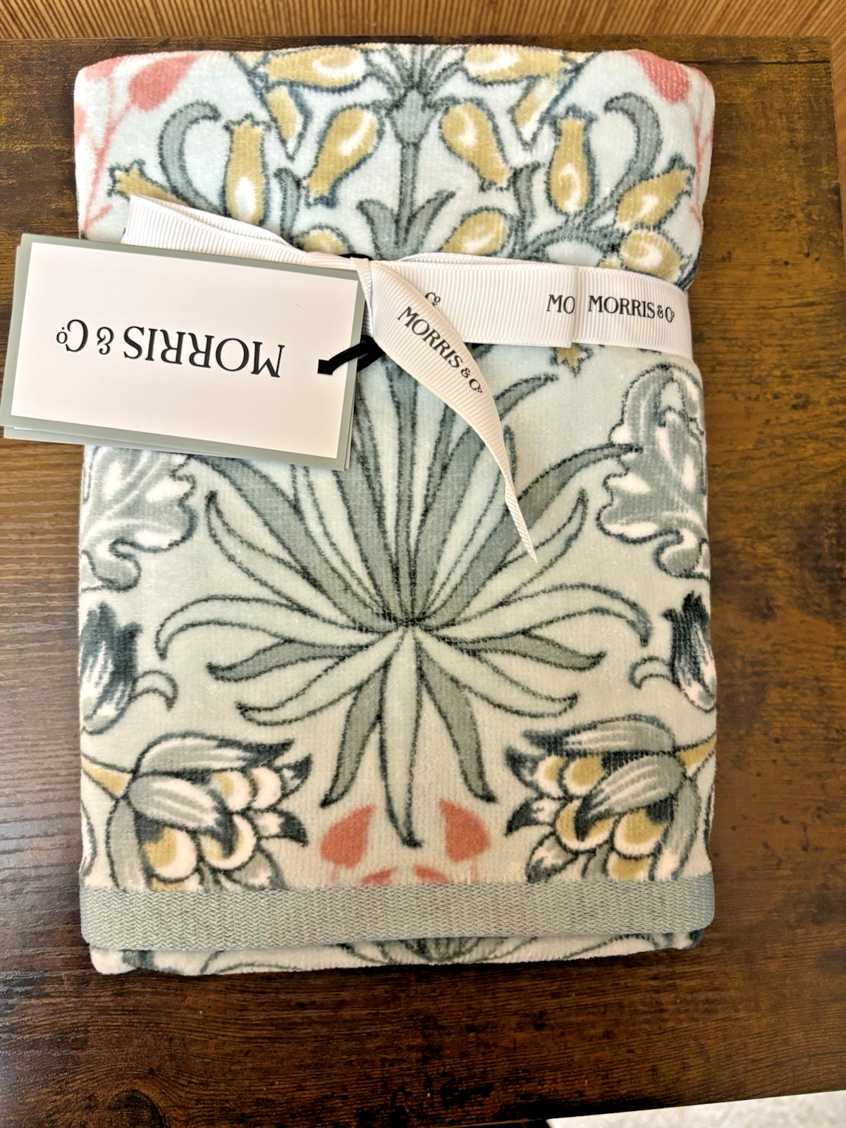 2 Morris & Co. William Morris Hyacinth Floral Velour HAND Towels NWT gallery