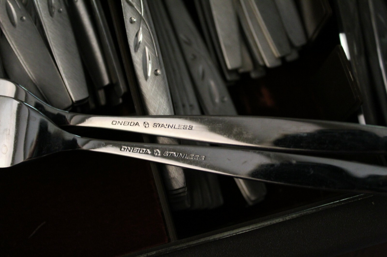 Oneida WILL O' WISP Open Stock - You Choose Set of 4 or Serving Piece Stainless gallery