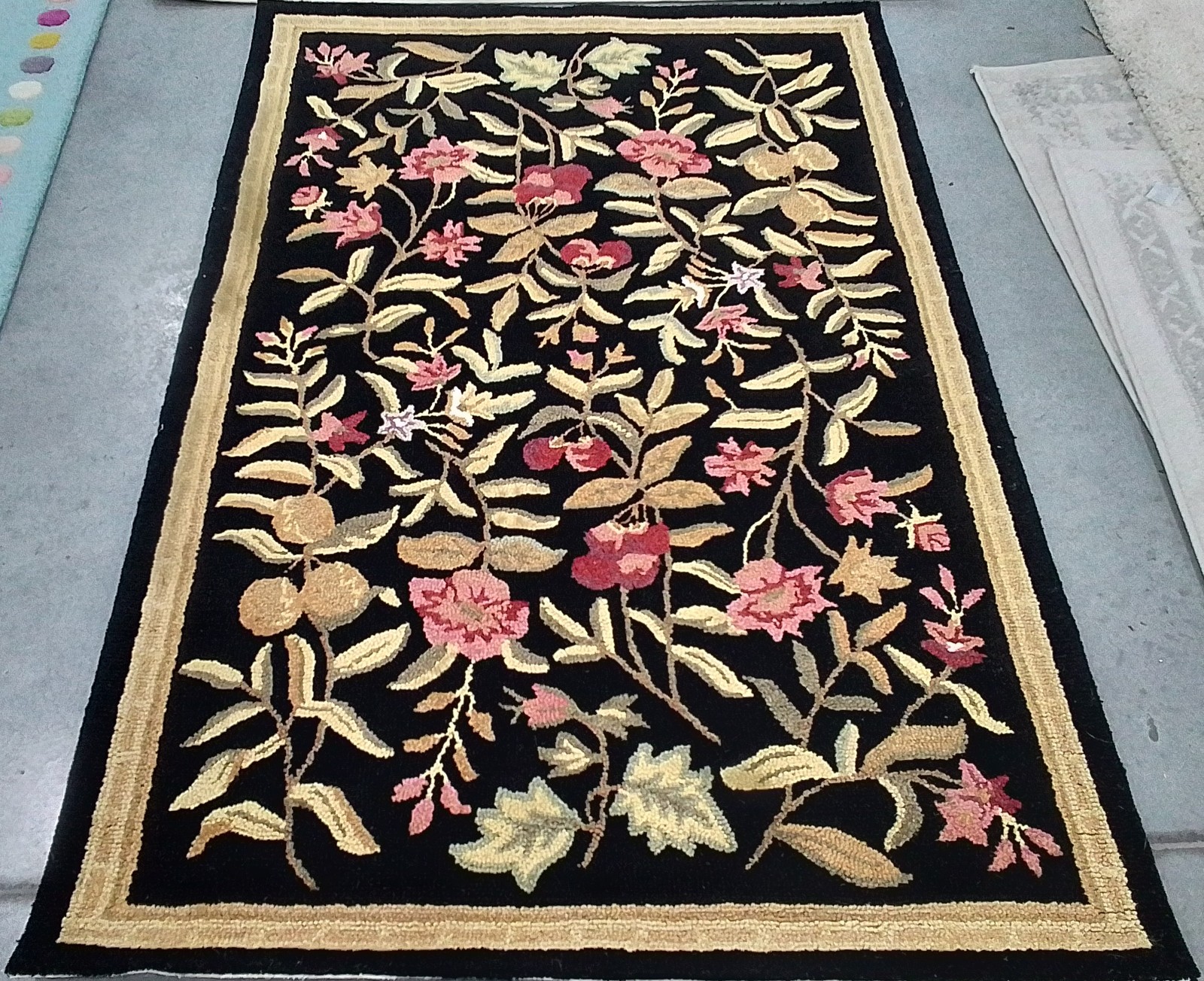 BLACK 3'-9" x 5'-9" Flaw in Rug, Reduced Price 1172790195 HK210B-4 gallery