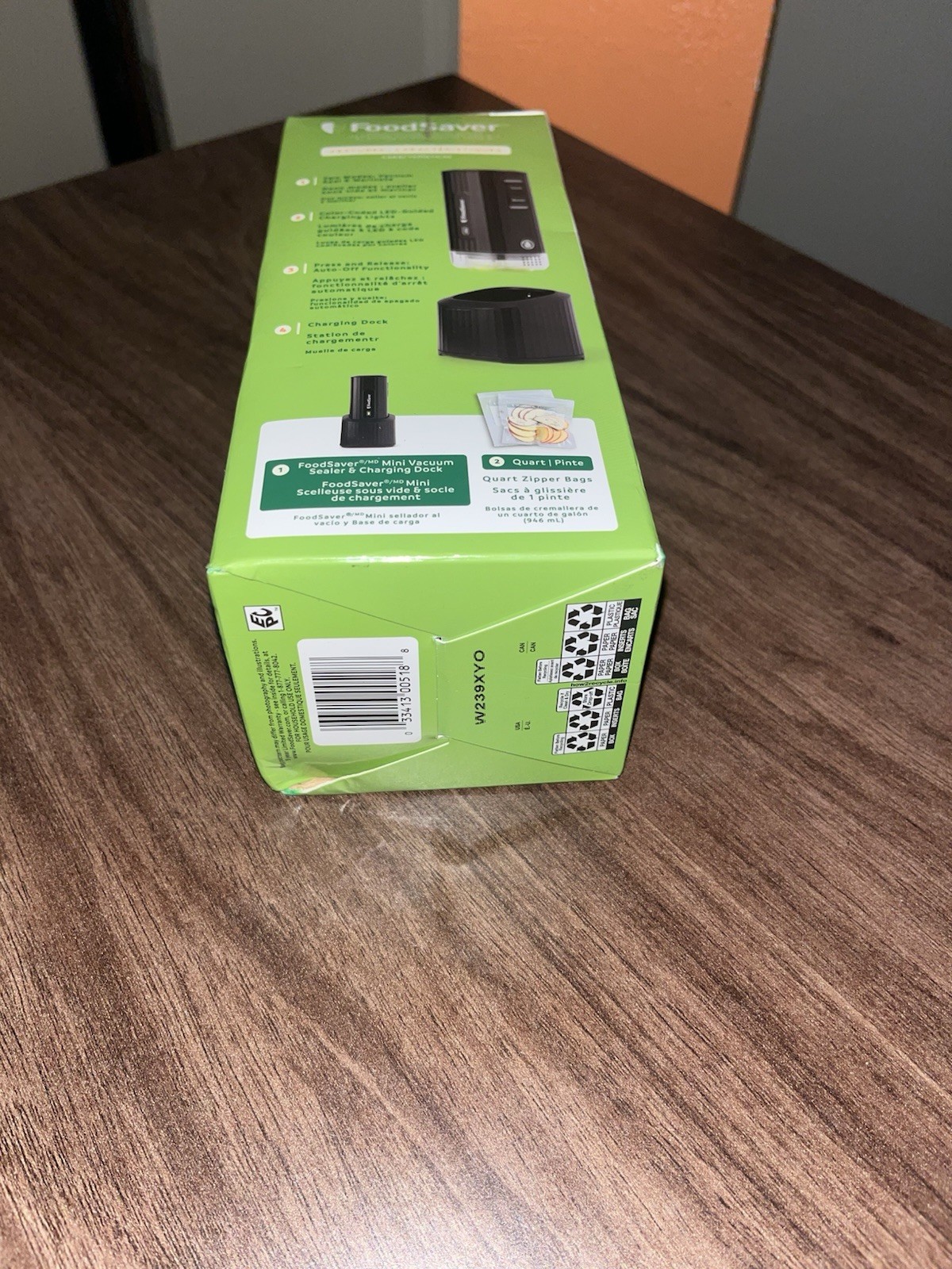 FoodSaver MINI Handheld Vacuum Sealer With Marinate Setting And Charging Dock gallery