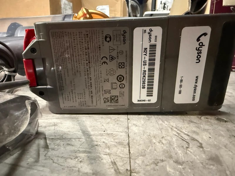 DYSON V15 DETECT ABSOLUTE CORDLESS STICK VACUUM CLEANER FACTORY REFURBISHED gallery