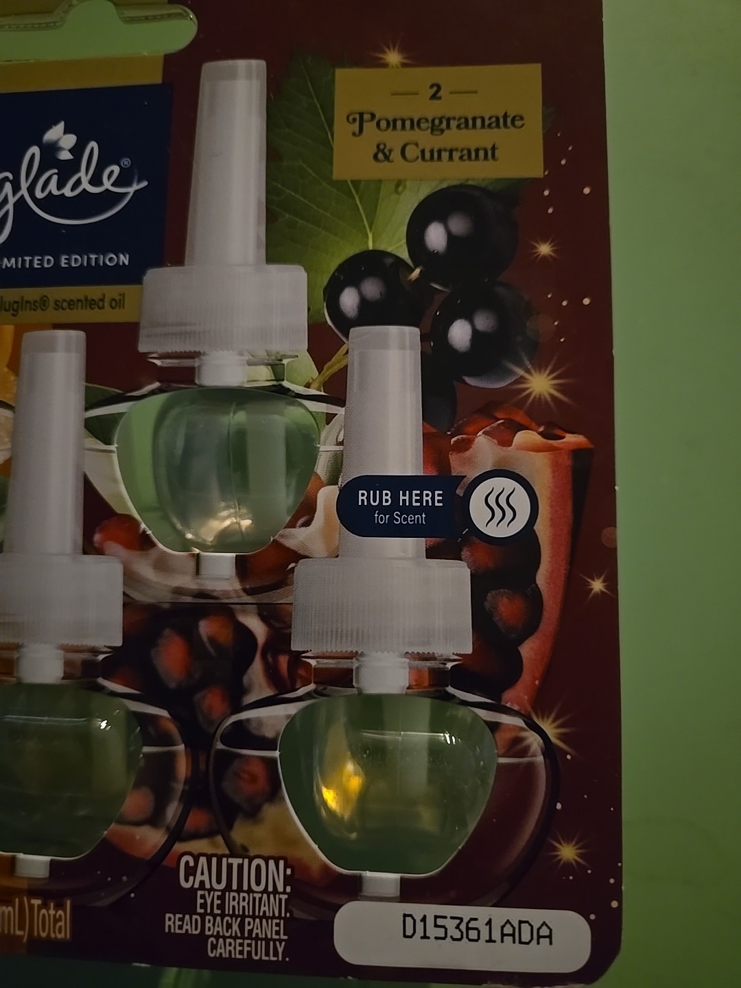 (5) Glade Plugins Scented Oil Refills Pumpkin & Ginger 3 + Pomegranate Currant 2 gallery