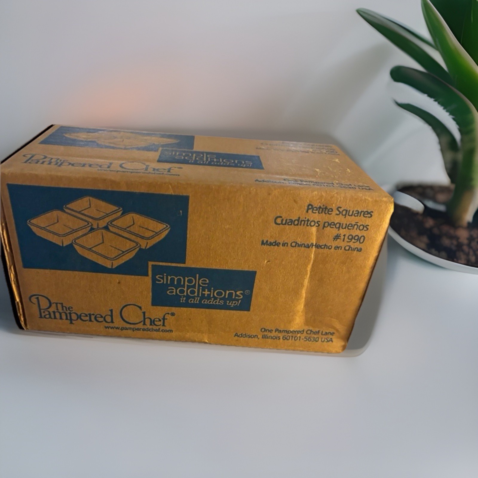 Pampered Chef #2051 Simple Additions Cranberry Petite Squares-Never Used -NIB gallery
