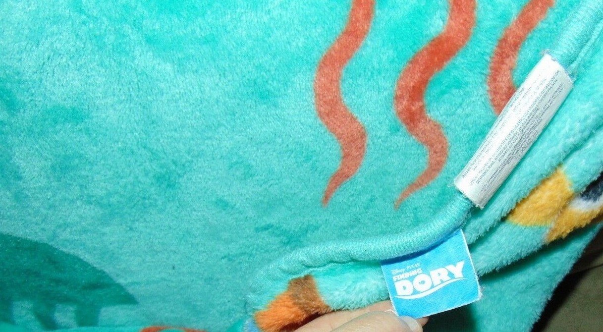 Finding Dory Nemo Friends Blanket Soft Cuddly Toddler Throw 39 x 53 inches gallery