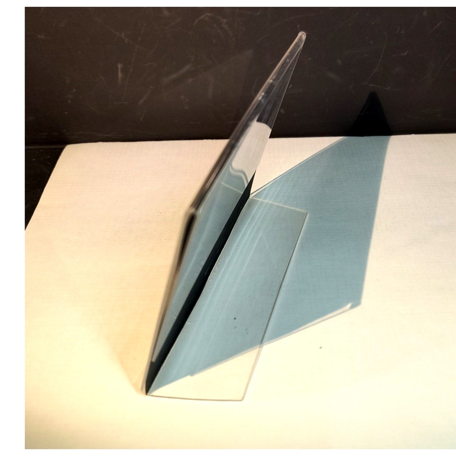 1151. Minimalist Picture Frame Plastic Angled gallery