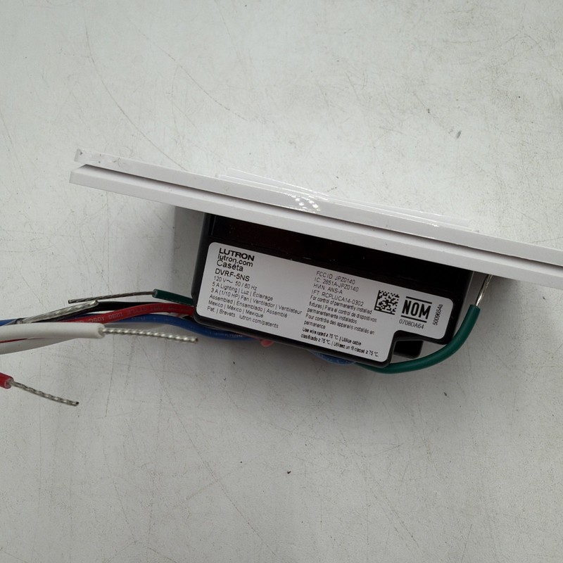 Lutron Diva Smart 150W LED Dimmer Switch White DVRF-PKG1D-WH-R Open Box gallery