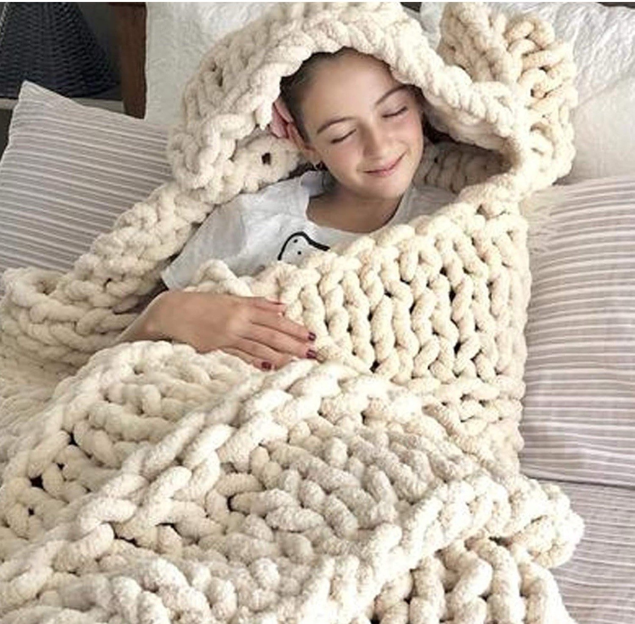 Chunky Knit Throw Blankets Ivory, Large Cable Stylish & Cosy 40x60in $125 gallery