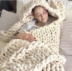Chunky Knit Throw Blankets Ivory, Large Cable Stylish & Cosy 40x60in $125