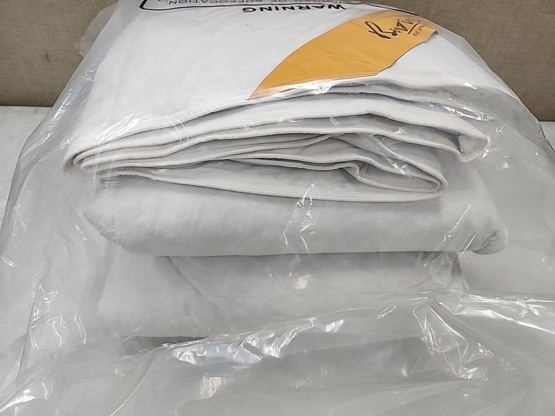 NEW Bevink Grey Duck Feathers and Down KING Comforter SEALED!! gallery