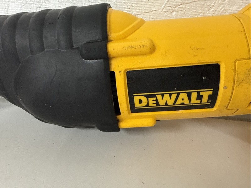 DeWalt DC385 18V Type 2 Variable Speed Reciprocating Saw Bare Tool ONLY Tested gallery
