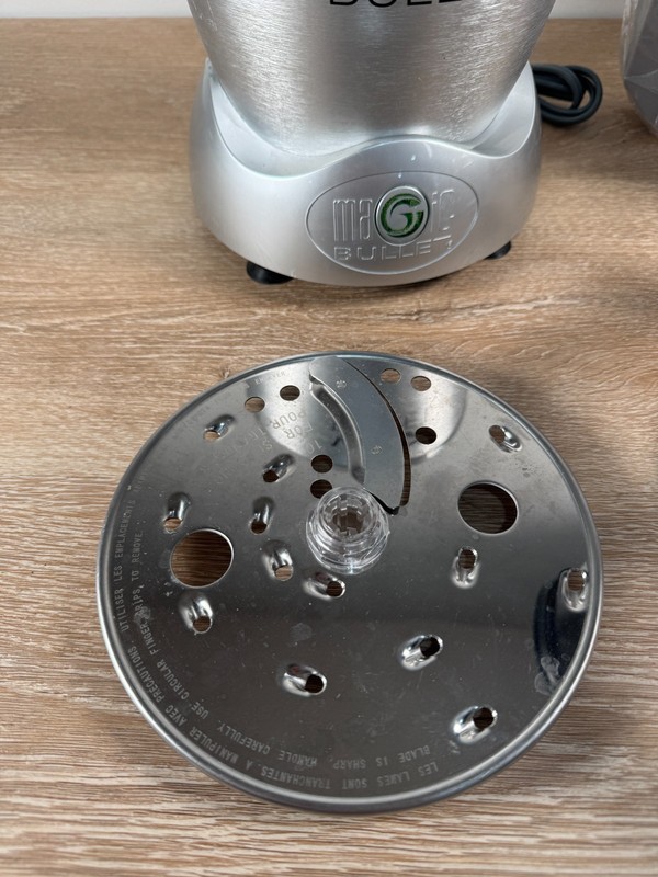 Magic Bullet Veggie Bullet VB-101 Electronic Food Processor Chopper Spiralizer gallery