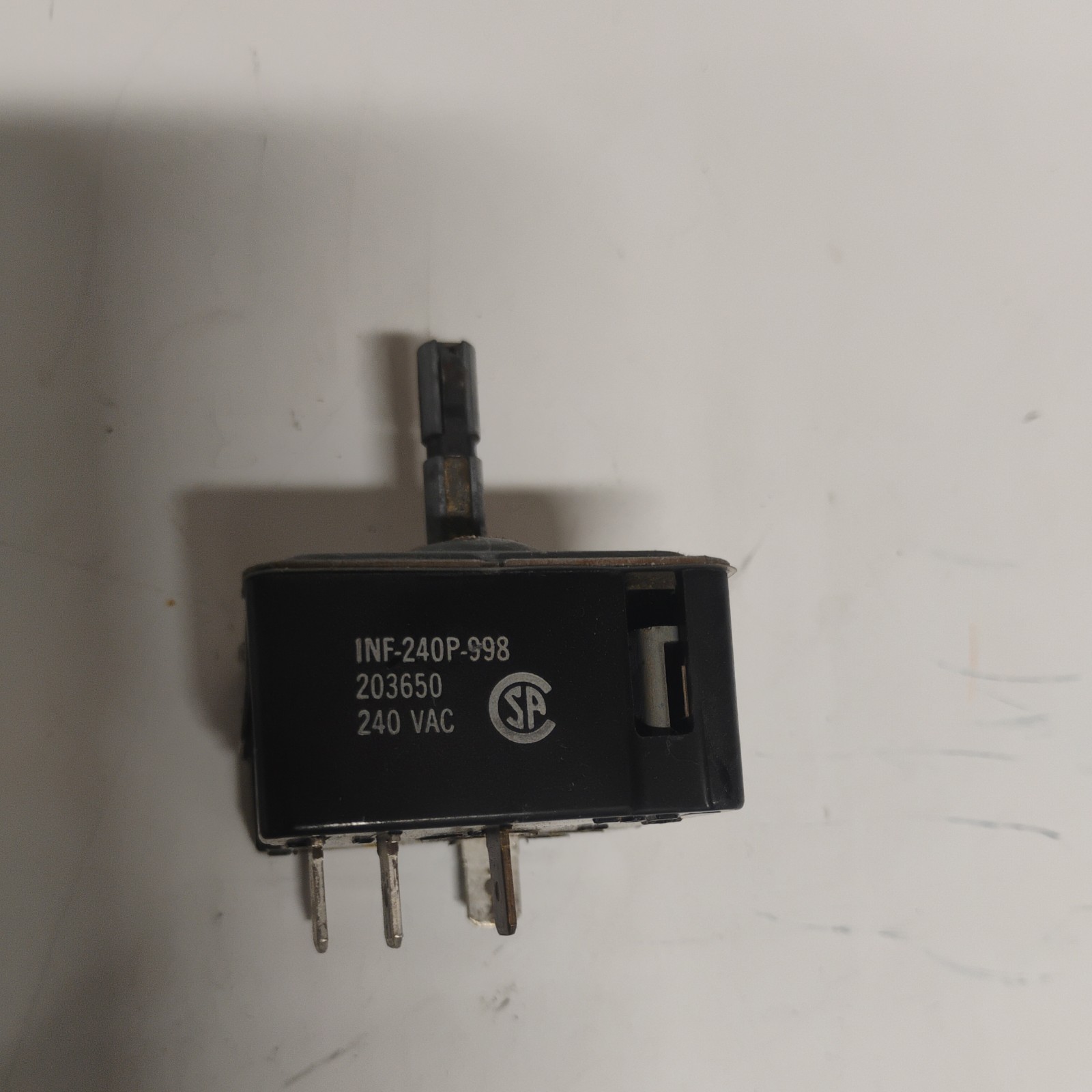 Jenn Air H Shaft Infinite Burner Switch - INF - 240P - 998 203650 gallery