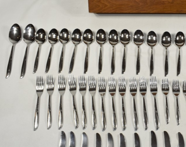 TWIN STAR Stainless By Oneida Silver Community Betty Crocker 62pc Service For 12 gallery