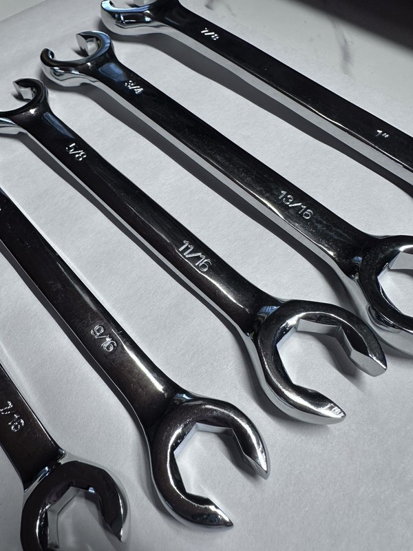 Cal-Hawk 12pc Flare Nut Wrench Set Standard and Metric Sizes in a Holding Pouch gallery