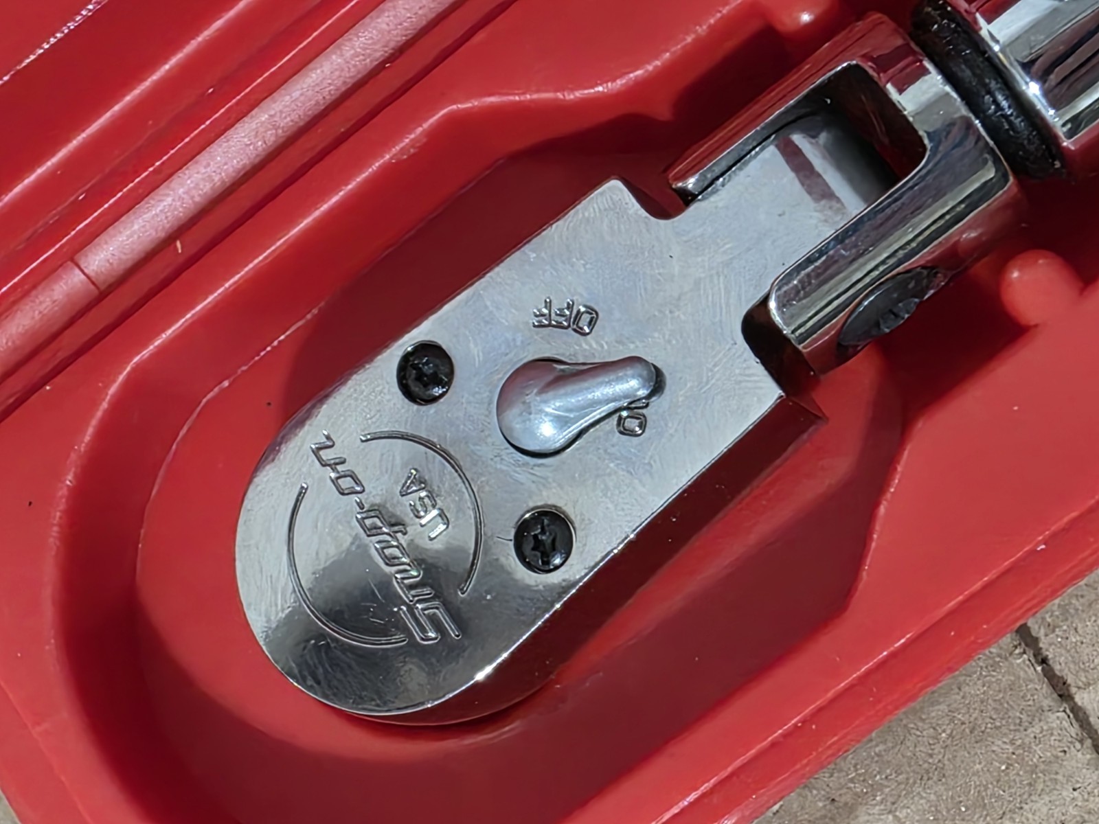 Snap-On Tools QD2FR75 3/8" Drive Adjustable Click Style Torque Wrench gallery