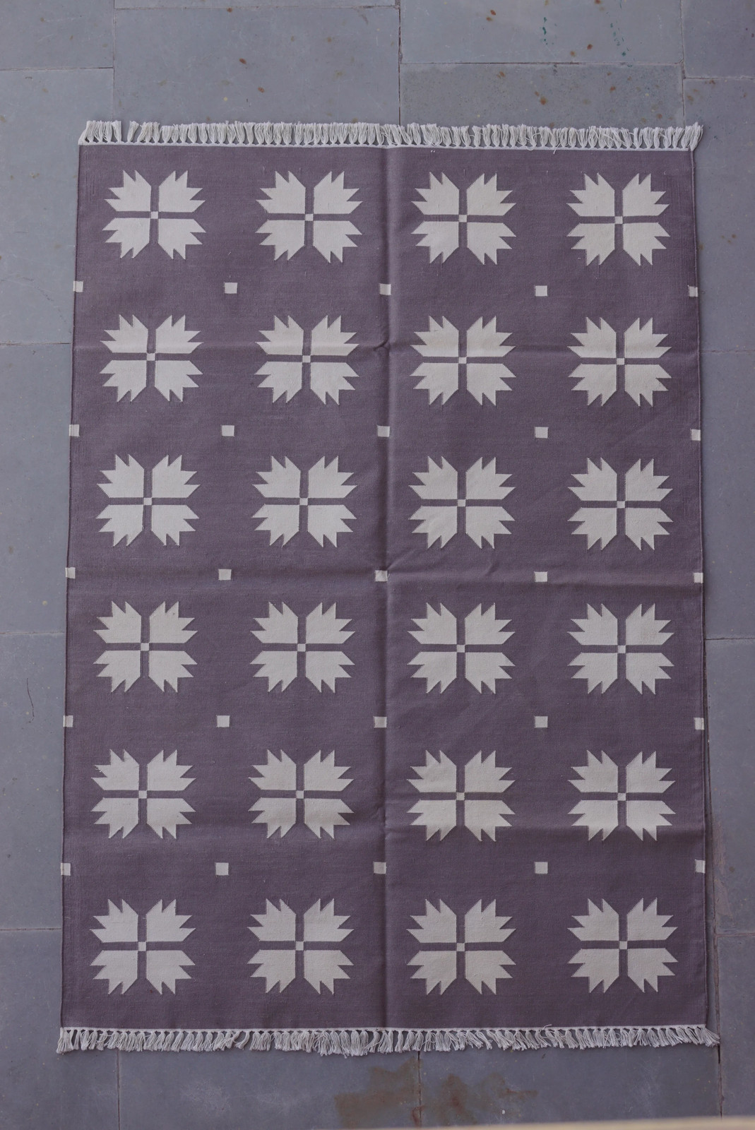 Rugmoda Cotton Purple & Ivory Geometric Floral 4x6 ft Living Room Area Rug gallery