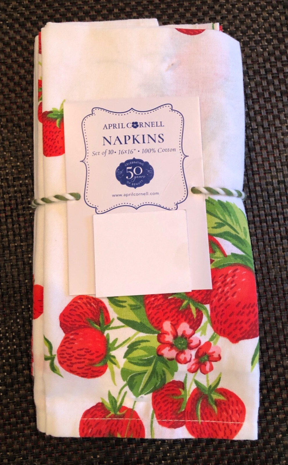 S/10 April Cornell STRAWBERRY Red, Green & White 16" Dinner Napkins -- NWT gallery