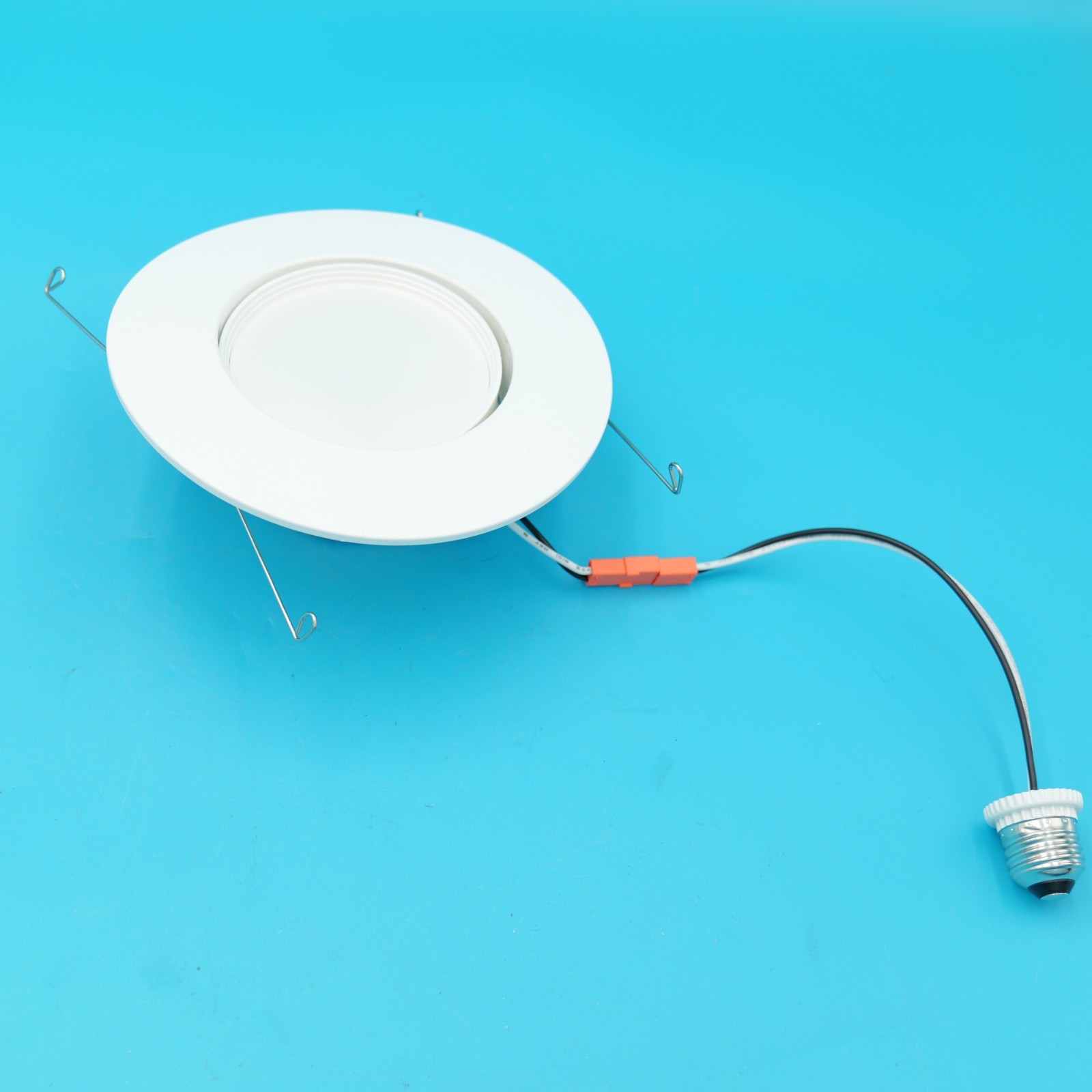 Sunco 5/6 Inch LED 4 Pack, 5 CCT in One (2700K, 3000K, 3500K, 4000K, 5000K) gallery