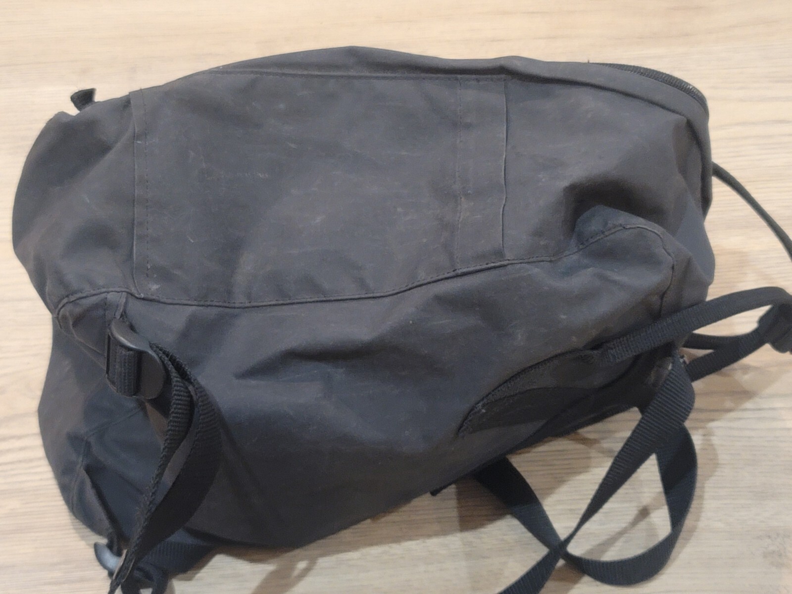 Fjallraven Kanken Black Backpack READ!!! 4