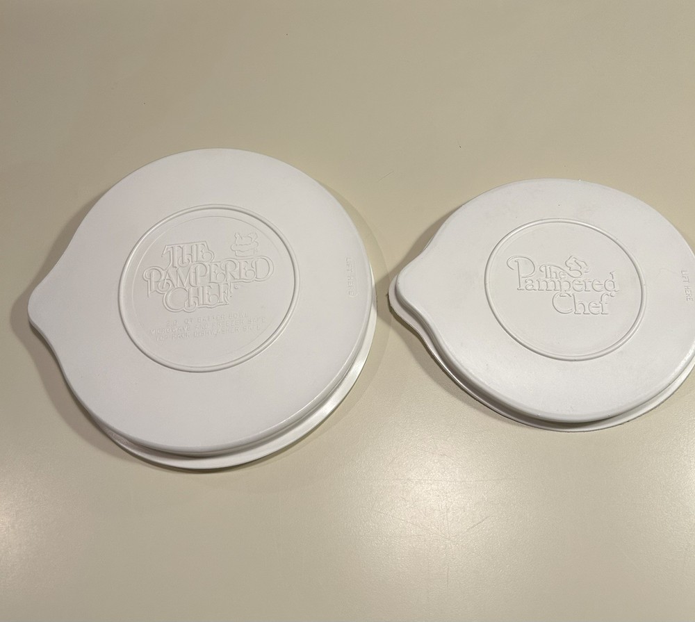 2 Pampered Chef One Large, One Small Batter Bowl White Replacement Lids Only New
