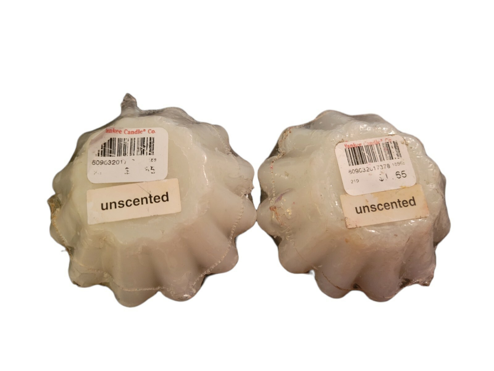 2 New NOS Yankee Candle Floating Candles Unscented Burns About 5 Hours gallery