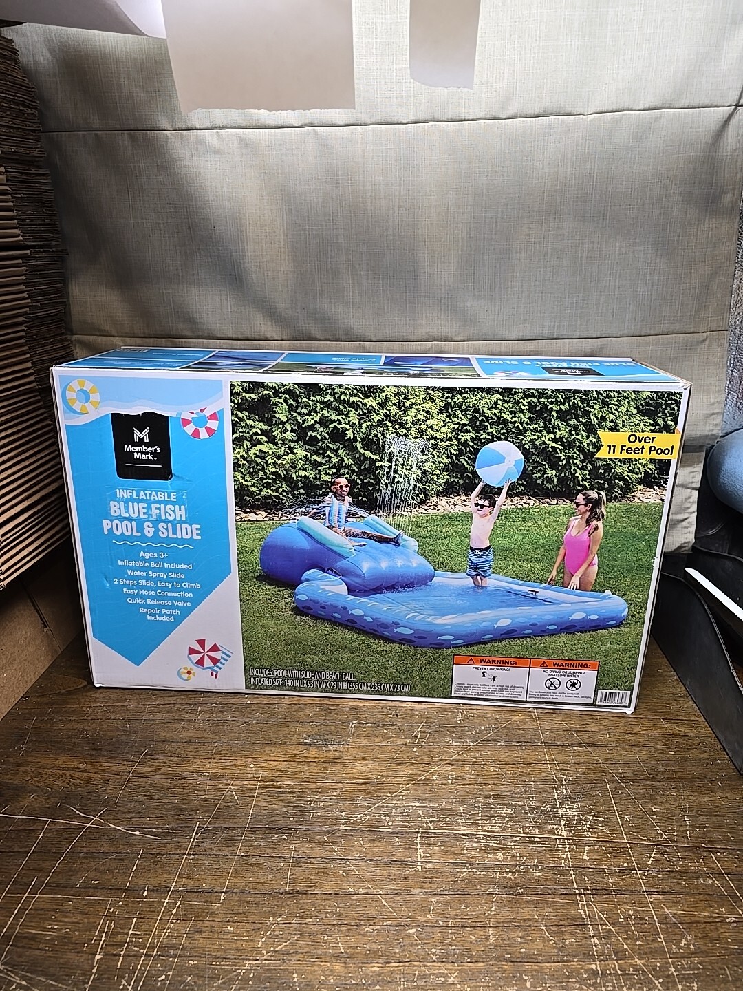 MEMBERS MARK 11’ Inflatable Donut Pool & Slide Blue gallery