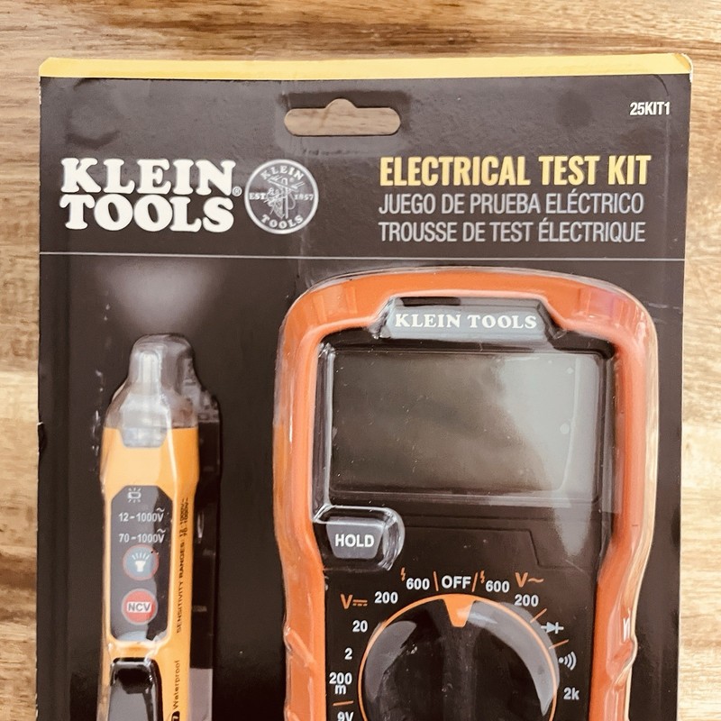 Klein Tools Digital Multimeter and Non-Contact Voltage Tester Set MM320 - 25KIT1 gallery
