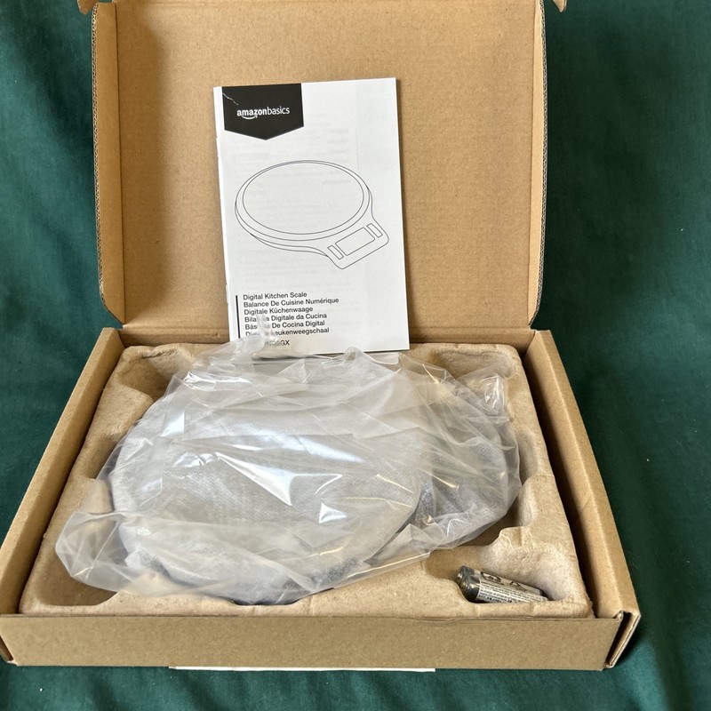 Amazon Basics Digital Kitchen Scale Weighs up to 11 pounds NIB gallery