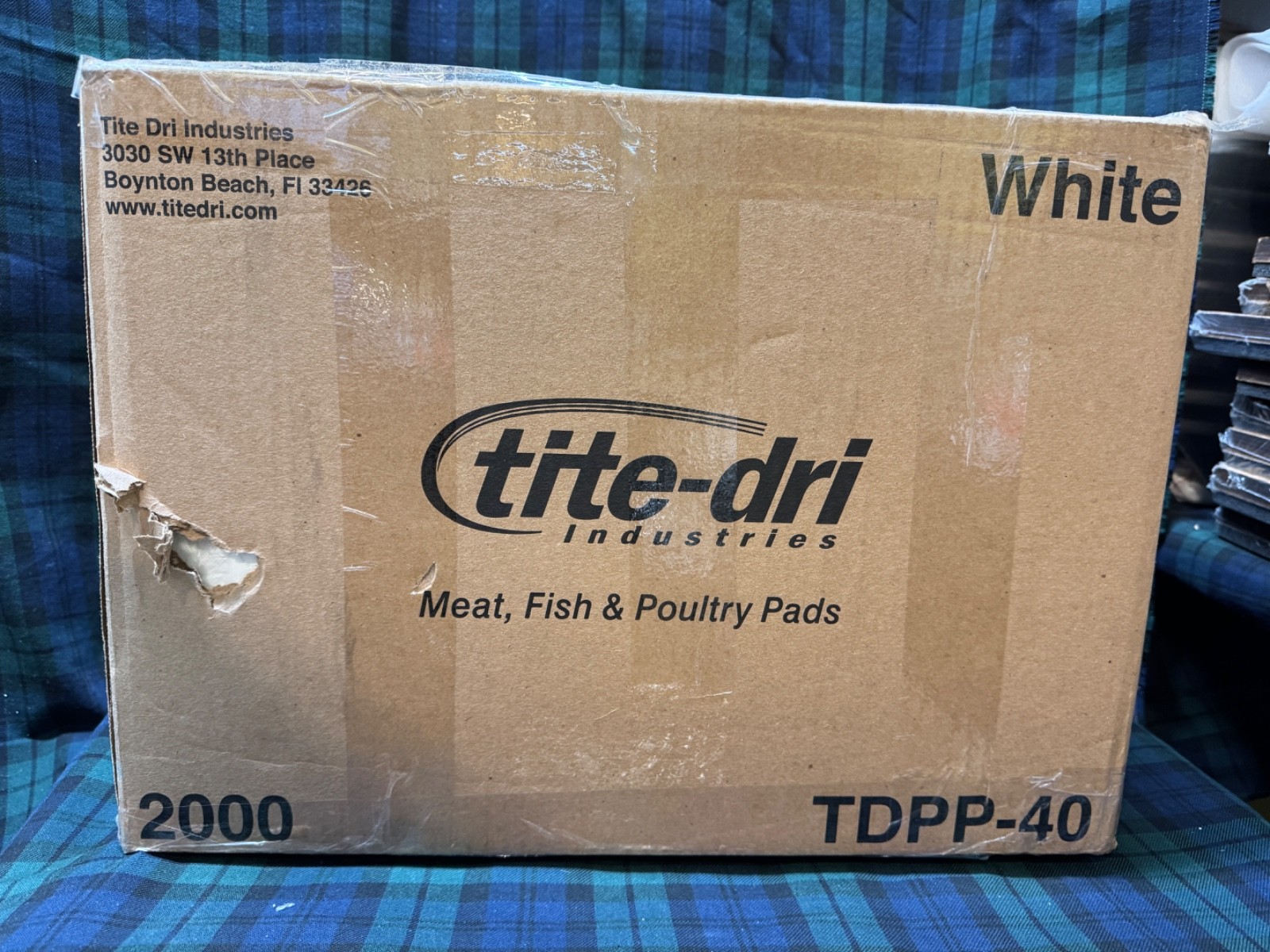 Tite-Dry TDPP-40 Meat, Fish & Poultry Pads 4" x 7" White 40 Grams 2000 Pack gallery