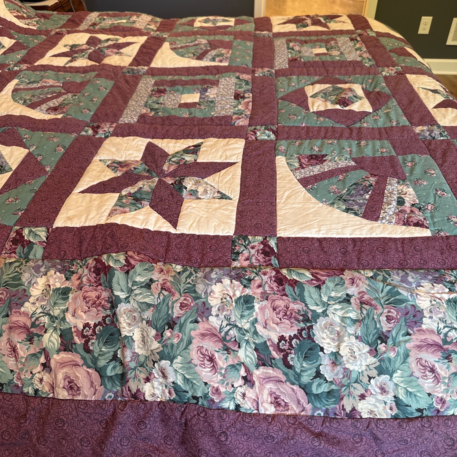Quilt Comforter Cotton Blend Size 101x105” Sampler Design Purple Teal gallery