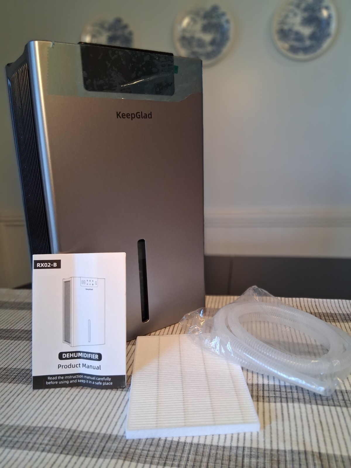 Keepglad Smart Dehumidifier 98oz 1000sqft Auto Shut Off Quiet LED Colors White gallery