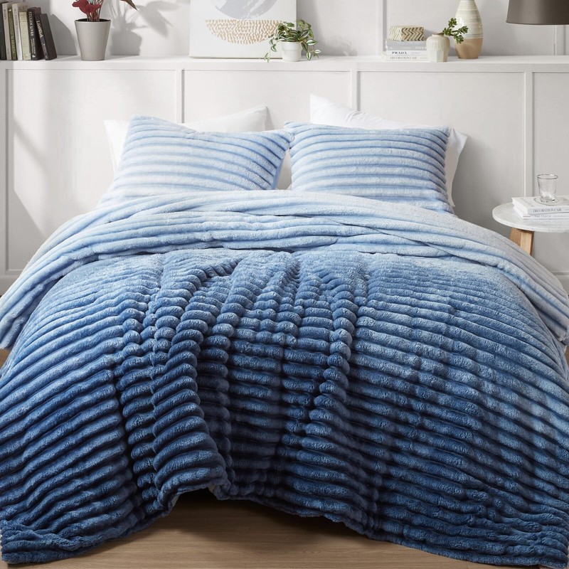 Plush Bedding Reverse Lightweight Velvet Comforter Set Queen King Bed Set 3Piece gallery