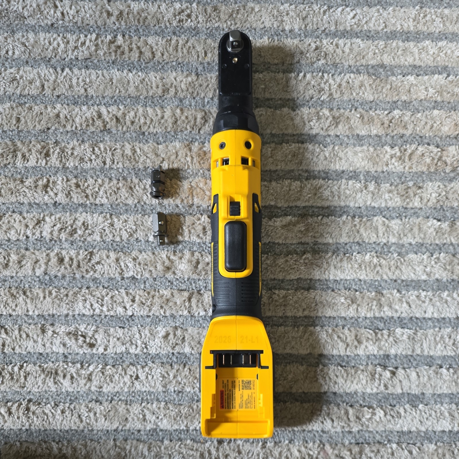 20V MAX* XR Brushless 1/4 In. & 3/8 In. Sealed Head Ratchet (Tool Only) (DCF520B gallery