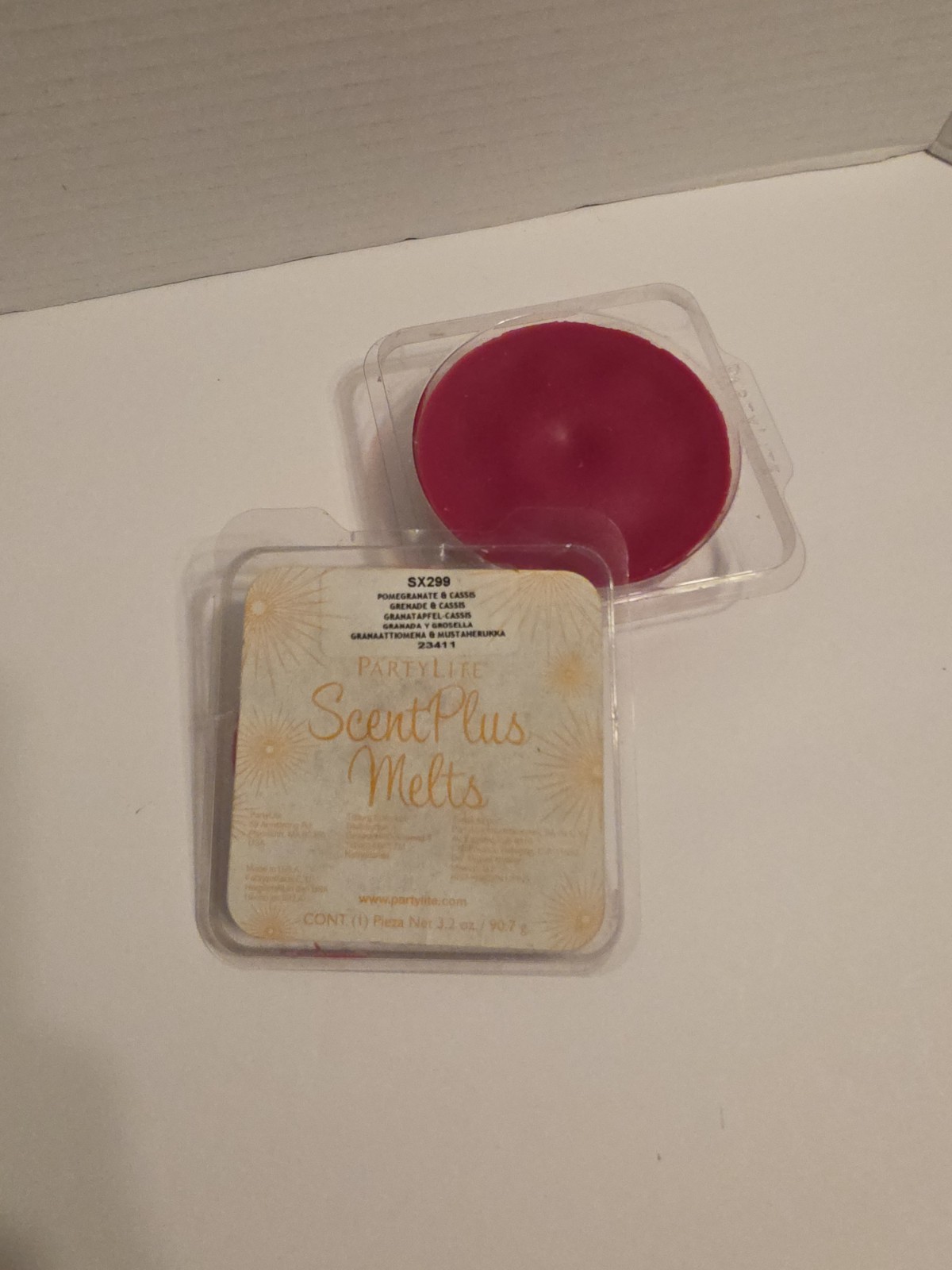 PartyLite ScentPlus Wax Melts SX299 Pomegranate & Cassis 3.2 oz Solid Red gallery