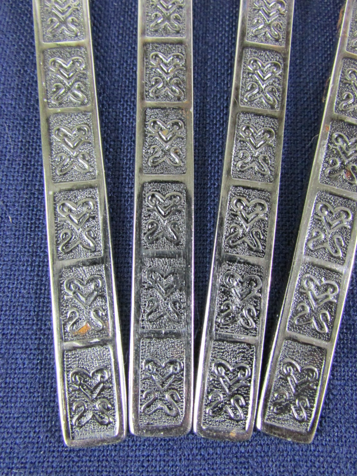 SET 4 SALAD FORKS! Vintage HANFORD FORGE stainless: DEL AZAR pattern: LOVELY gallery