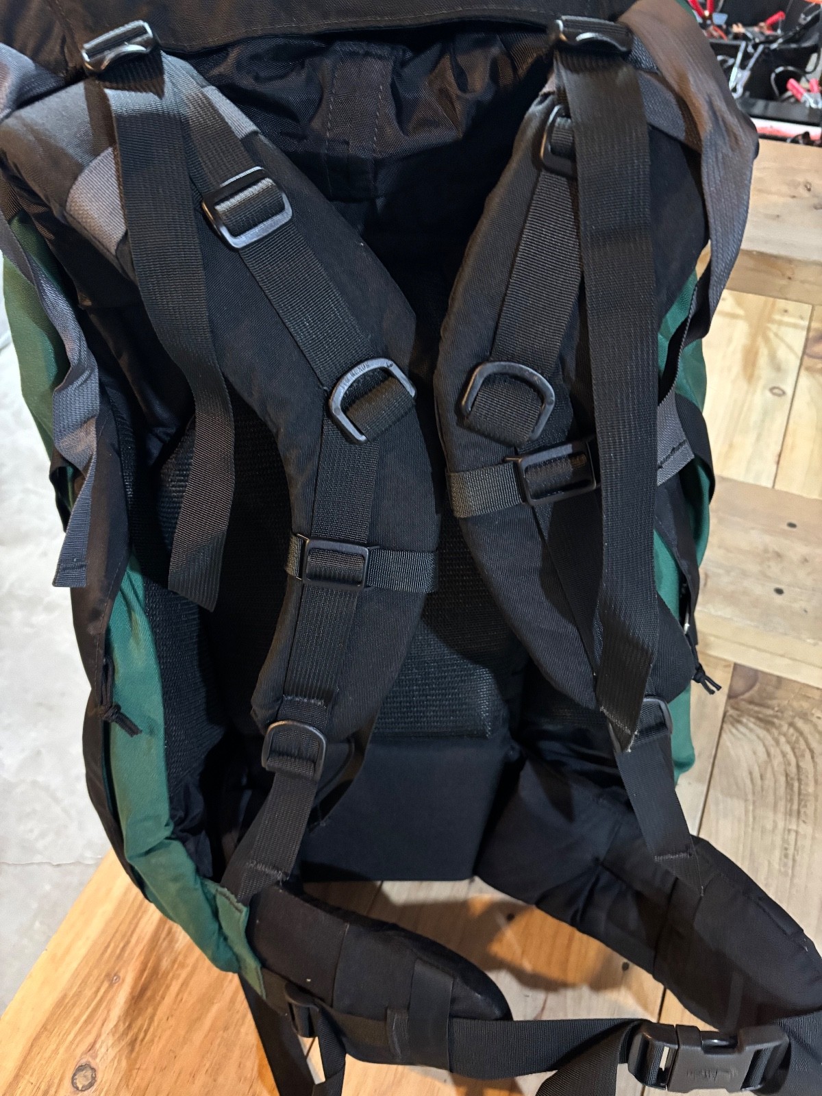 NORTH FACE BACKPACKING PACK 2