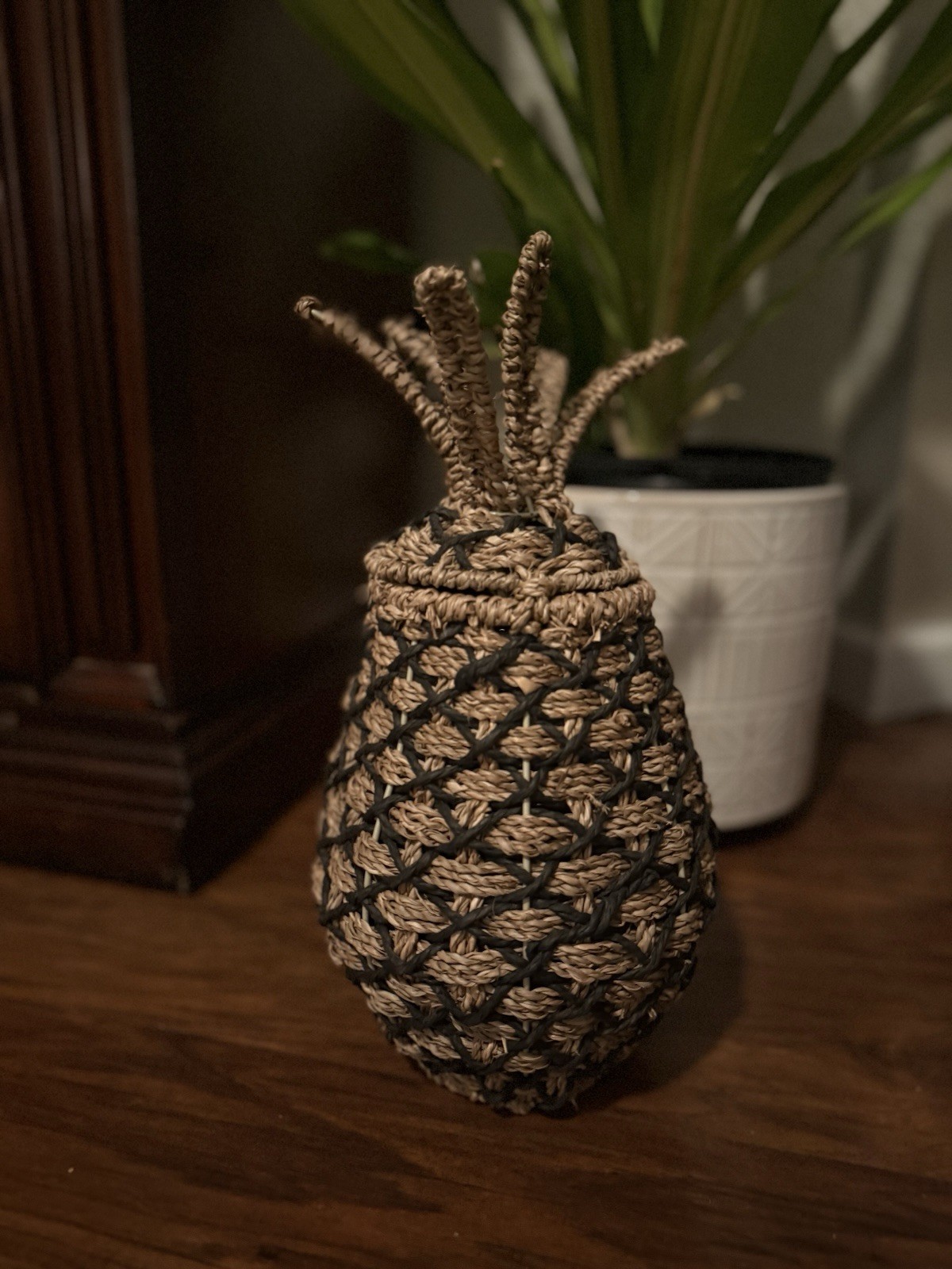 Handmade Pineapple Shaped Wicker Rattan Basket w/Lid Brown Beige 14" Tall Décor gallery