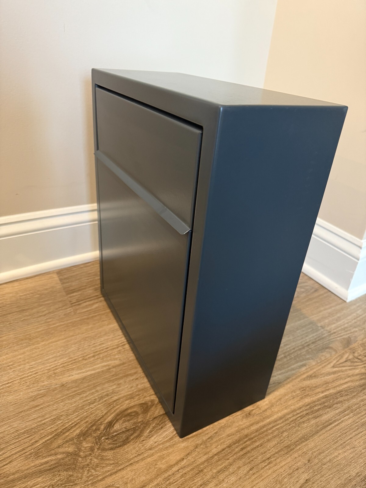 Base by Bravios - Modern Wall-Mounted Anthracite Mailbox | Open Box gallery
