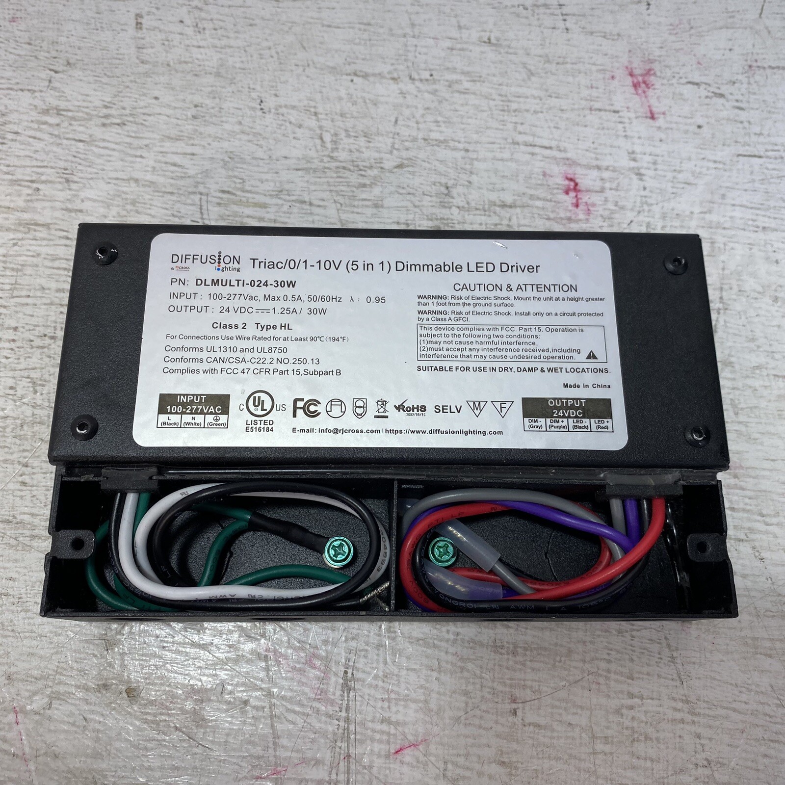Diffusion Triac/0/1-10V 5-in-1 DImmable LED Driver DLMULTI-024-30W Without Cover gallery