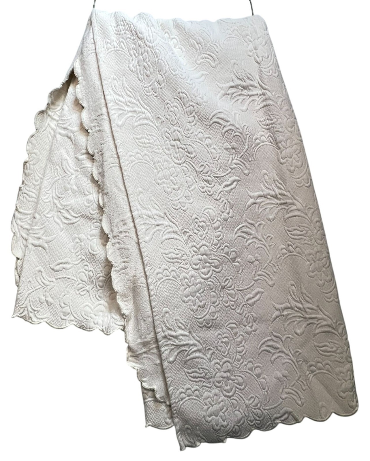 CGG Home Embossed Floral Full Size Coverlet Bedspread Cream Scalloped Trim gallery