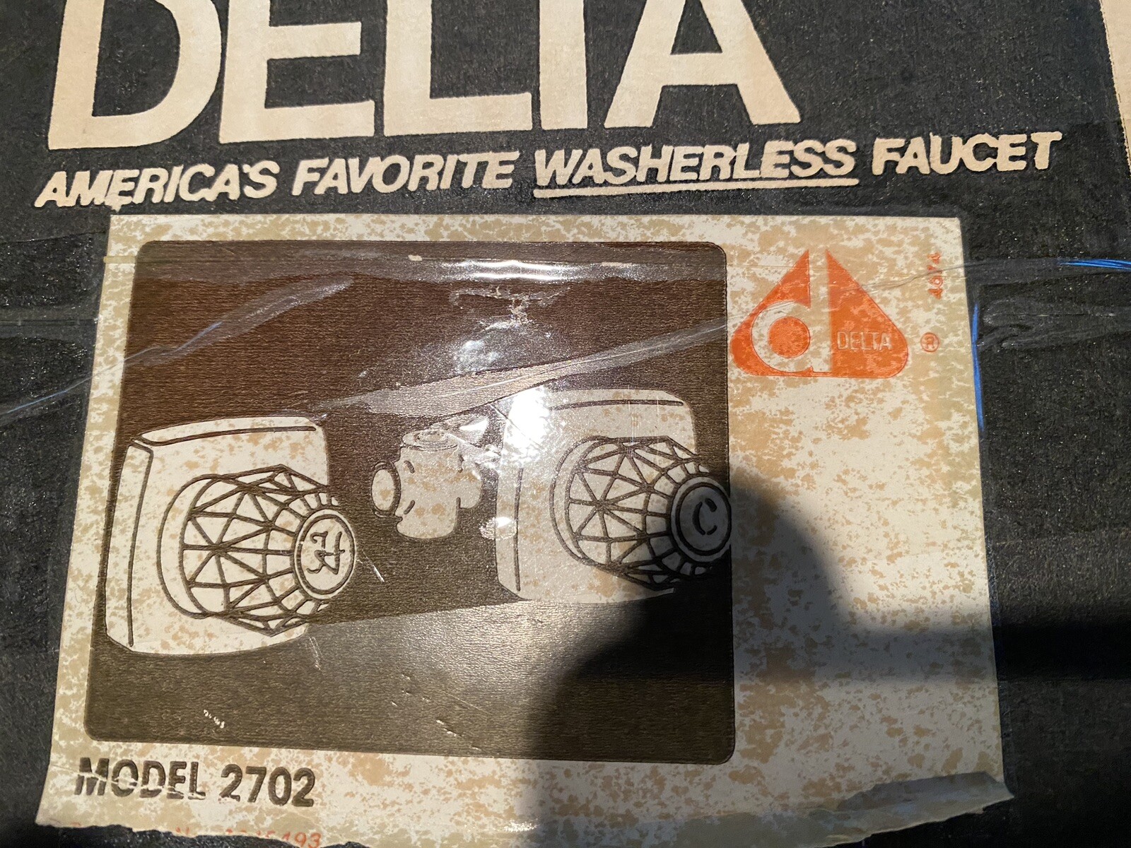 Vintage Delta 2702 2 Handle Wide Spread Tub Faucet With Trim New gallery
