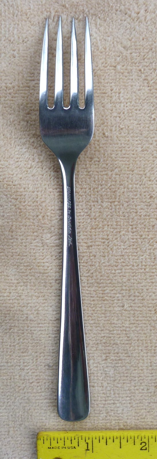 Oneida Ltd. Stainless Oceanic pattern Dinner Fork 7 1/4 inches gallery