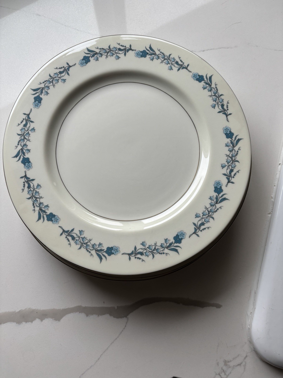 Theodore Haviland Porcelain Dinner Plate White Blue Floral Border Round theres 5 gallery