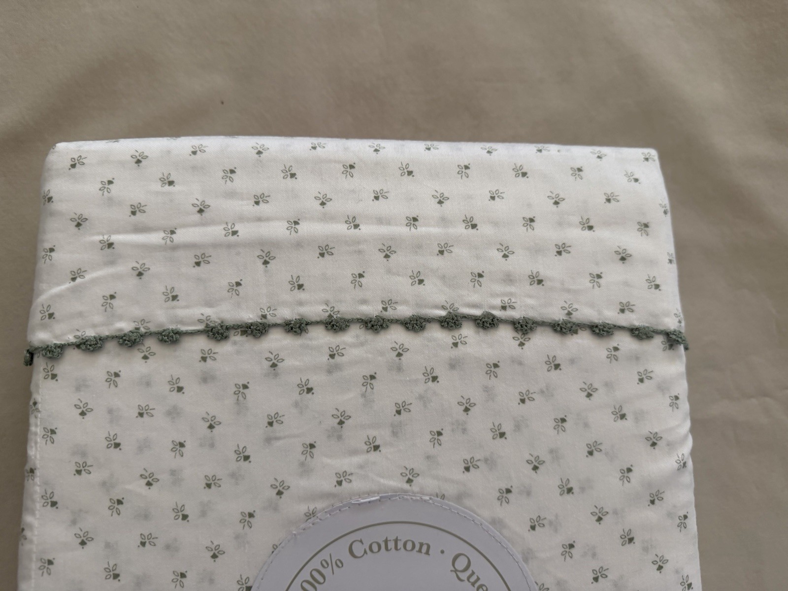 NEW 4pc Moss & Willow Queen Sheet Set Cottage Petite Floral Green & White gallery