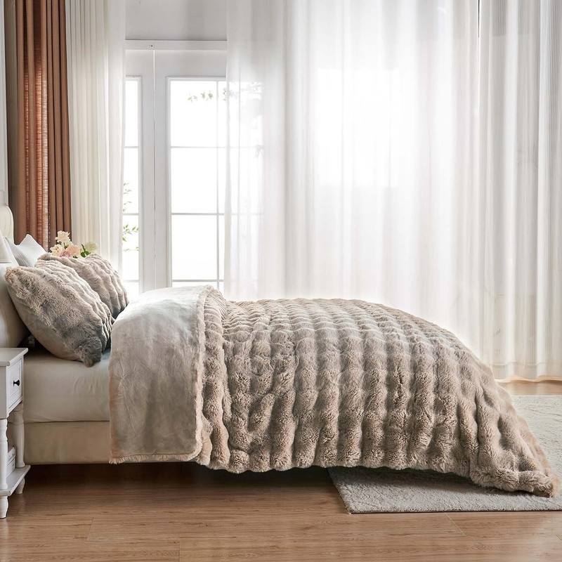 Fluffy Comforter Cover Set - Rabbit Fluff Faux Fur Linen Duvet Cover Queen Si... gallery