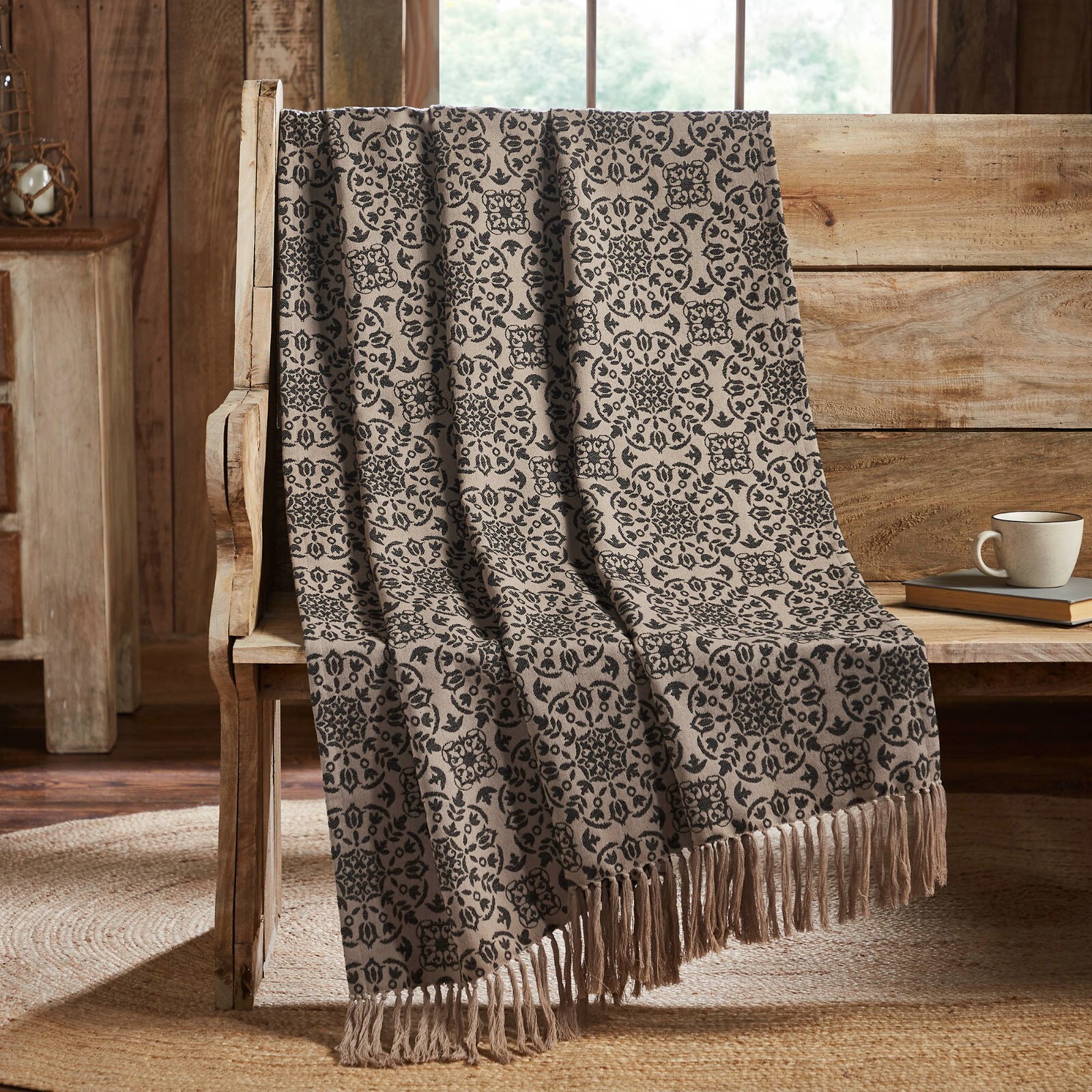 New Primitive Colonial OAT BLACK MEDALLION COVERLET THROW Blanket gallery