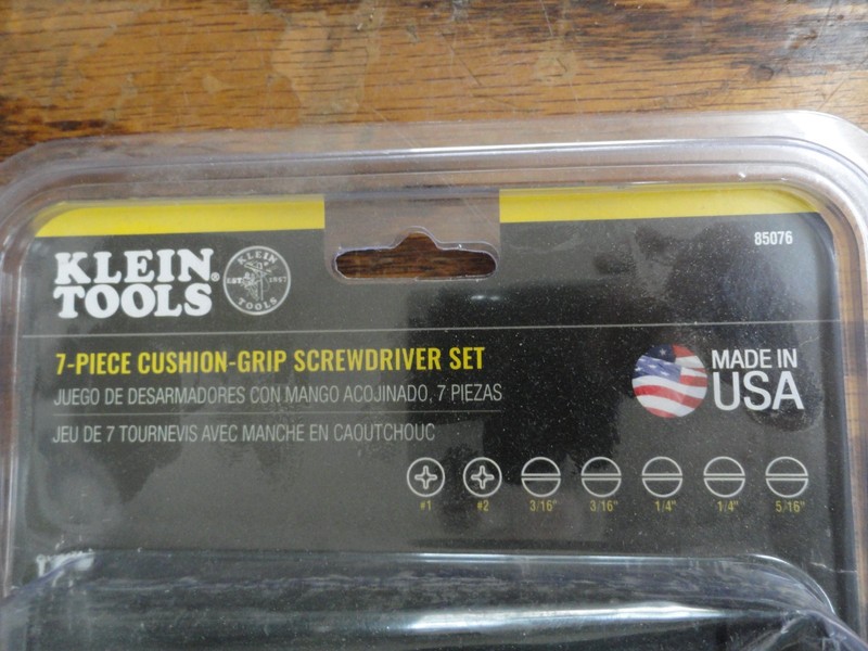 Klein Tools Screwdriver Set, Slotted and Phillips, 7-Piece 85076 gallery