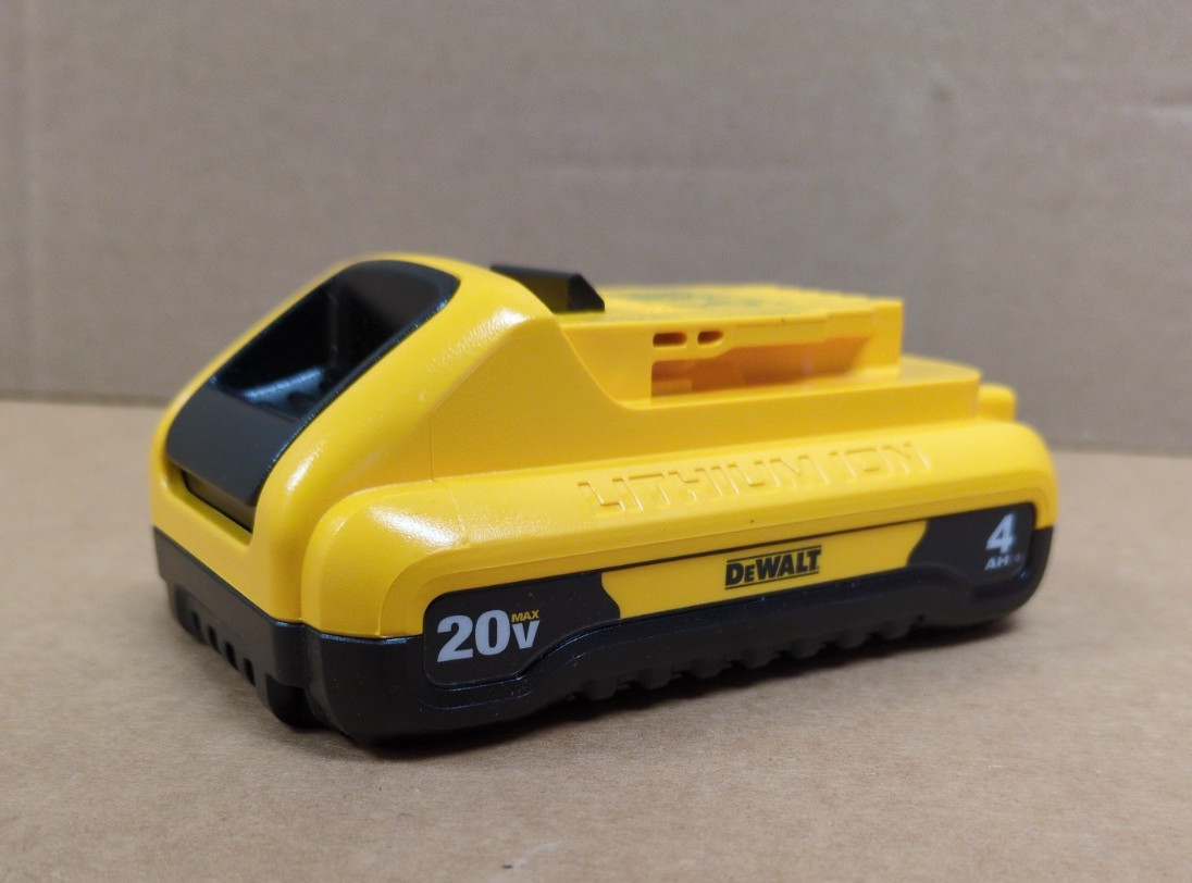 (DCB240) DeWalt Compact Lithium Ion Battery 20V MAX gallery