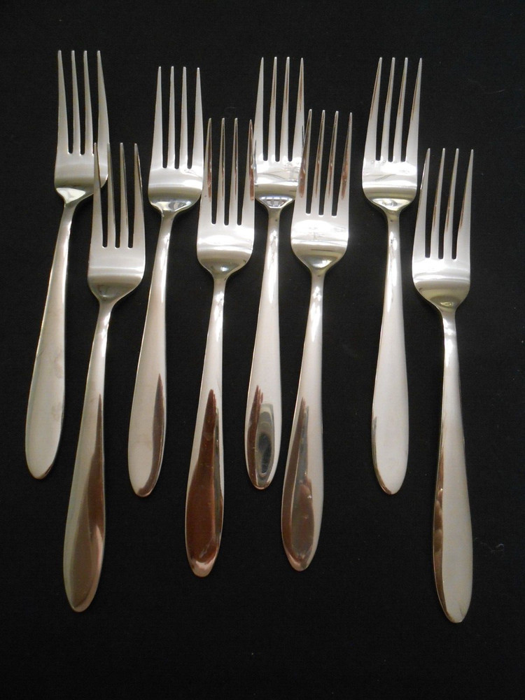 8 Oneida MOONCREST Stainless Dinner Forks 8"